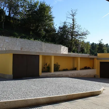 Amares * Bouro